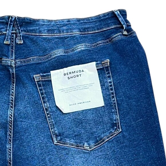 Good American Bermuda Denim Shorts Indigo 20-26 Plus Cut Off Distressed Mid Rise - Picture 4 of 10